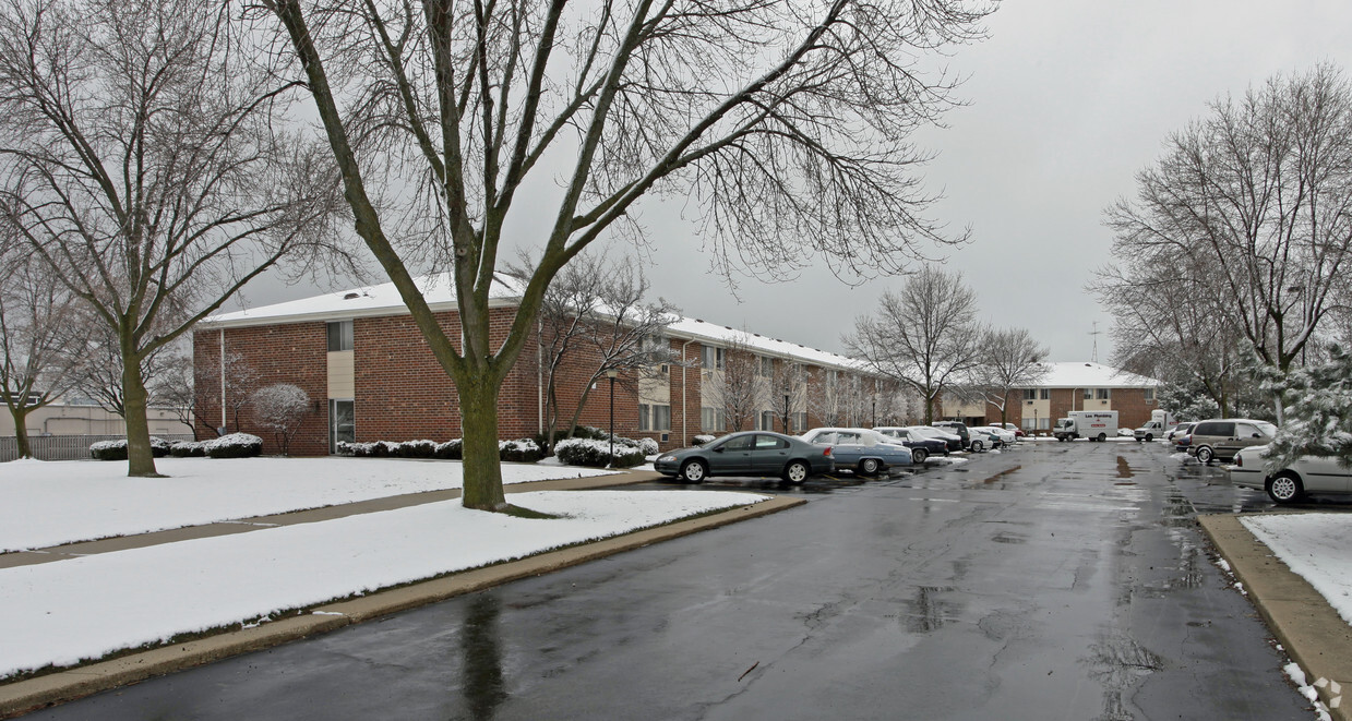 Building Photo - Tuscan Villas Apartments