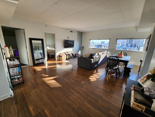 Foto del edificio - 212 Brown St