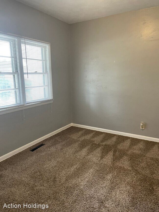 Building Photo - 4 br, 3 bath House - 207 O St