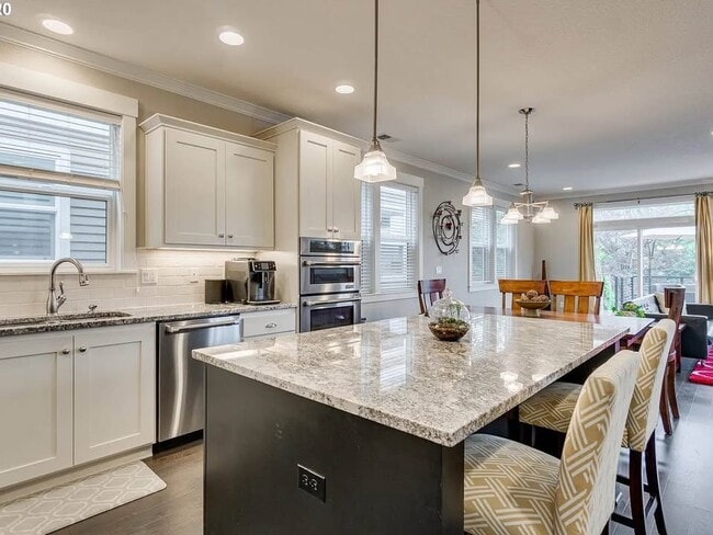 Building Photo - 2518 SE 58th Ave