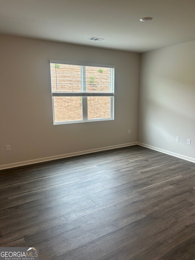 Foto del edificio - 1005 N 2nd Ave NW