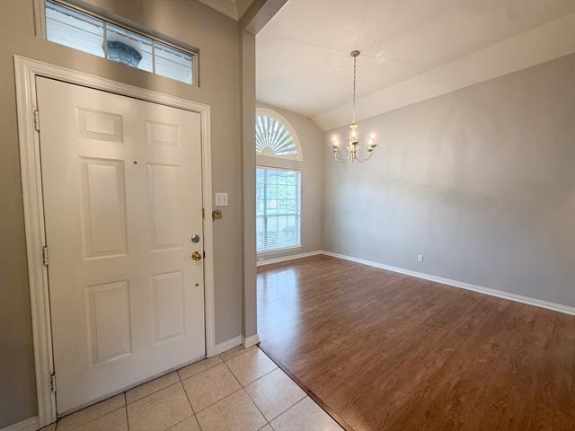 Foto del edificio - 310 Iroquois Ln