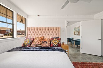 Building Photo - 5975 Armour Dr Building Photo - 5975 Armour Dr