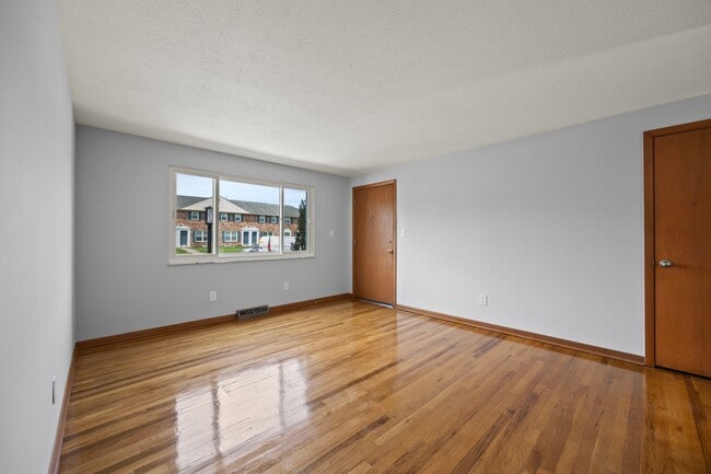 Building Photo - SWIGO - Folkestone