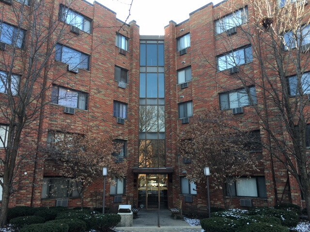 Building Exterior - 5310 N Chester Ave