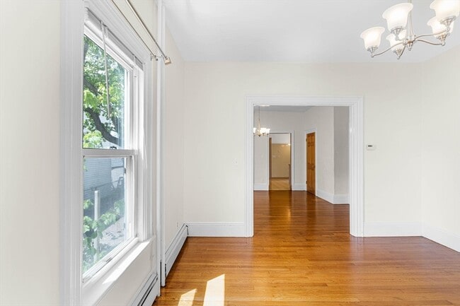 Building Photo - 48 Newbury St