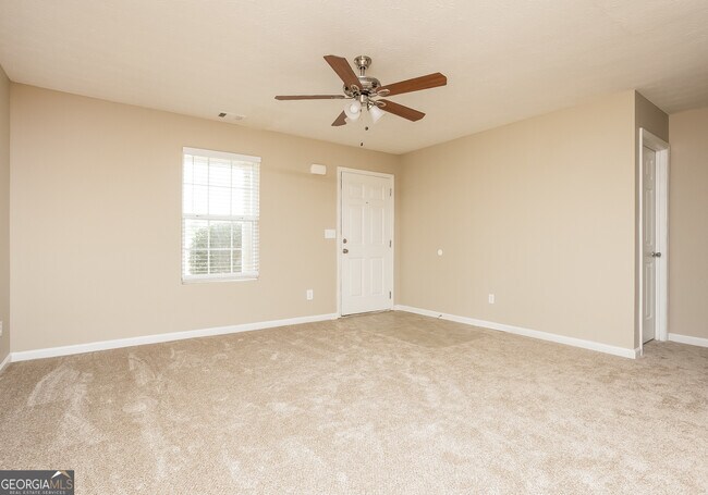 Building Photo - 613 Carlton Pointe Dr