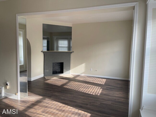 Building Photo - 6 br, 2 bath House - 74 Palm Ave