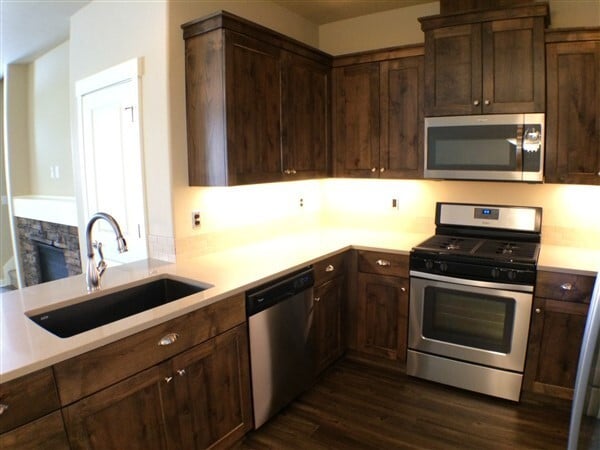 Building Photo - 3 Bedroom / 2.5 Bathroom Townhouse in McCa...