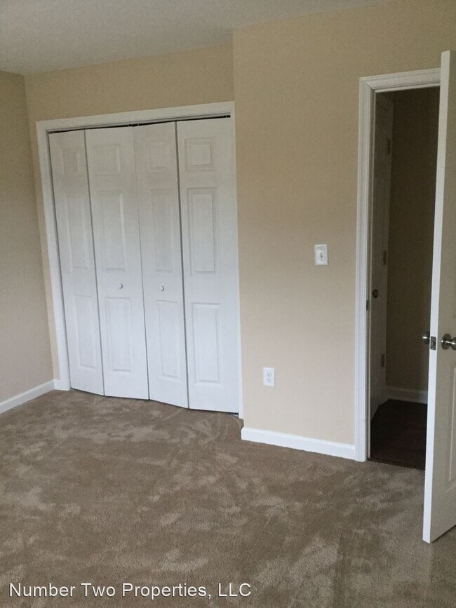 Building Photo - 3 br, 2 bath House - 1304A Moses Lane