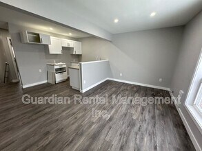 Building Photo - 215 Langworthy St