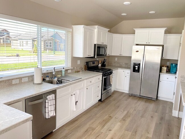 Building Photo - Beautiful Single Family Detached Home in N...
