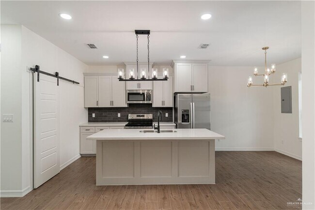 Foto del edificio - 5508 N Crown Point