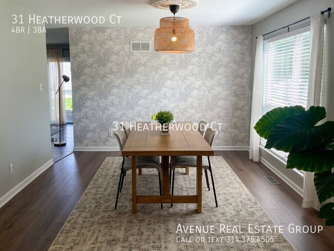 Foto del edificio - 31 Heatherwood Ct
