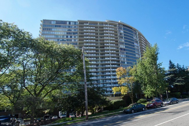 Foto del edificio - 3900 Ford Rd