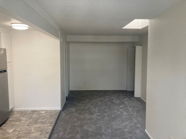 Building Photo - Newly Updated Studio In North Park