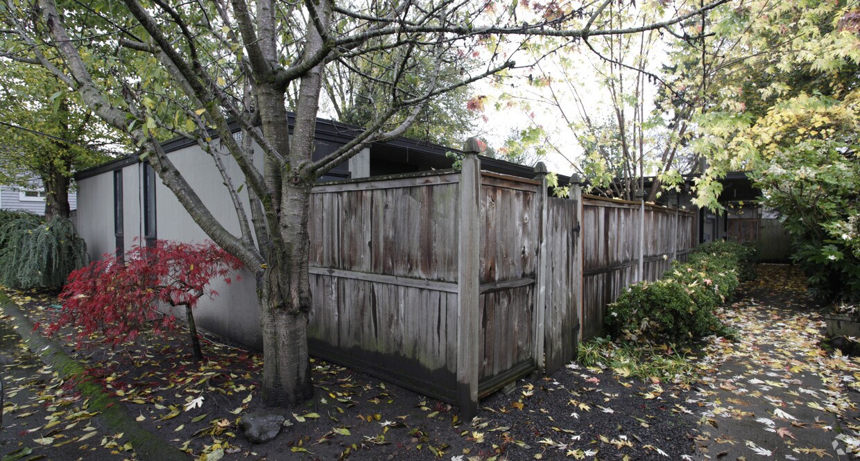 Primary Photo - 13260 SW Farmington Rd