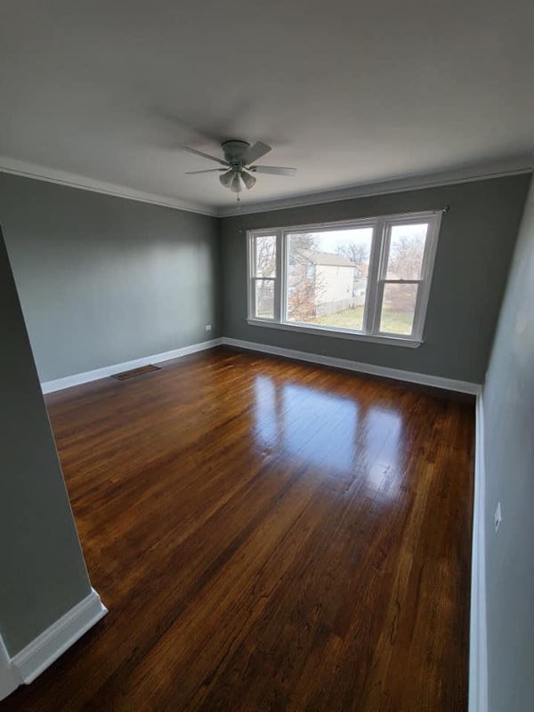 Primary Photo - 12014 S La Salle St
