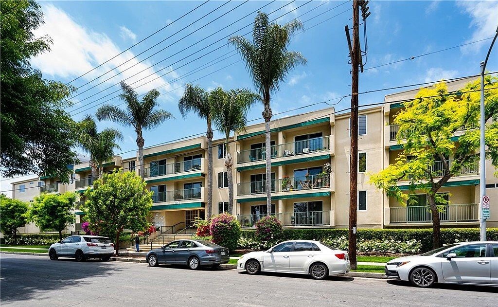Foto principal - 4501 Cedros Ave