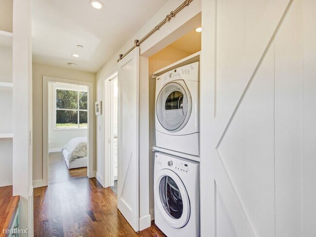 Building Photo - 1 br, 1 bath House - 199 San Luis Rd
