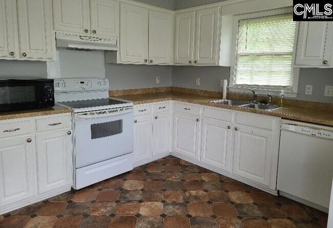 Foto del edificio - 124 Shawn Bay Rd