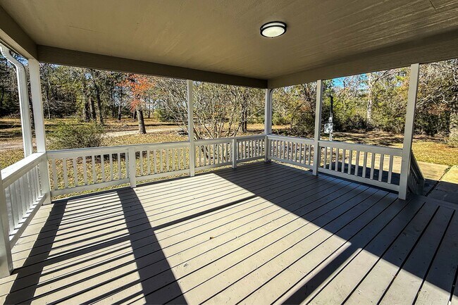 Foto del edificio - 51 Murphy Farm Rd