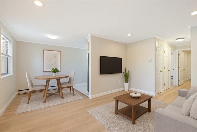 Building Photo - 51 Lynde St