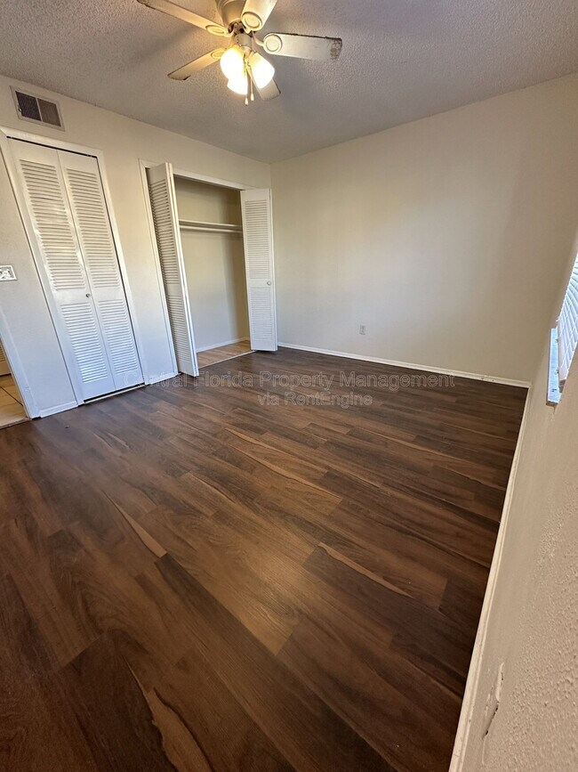 Foto del edificio - 2707 Hunt Club Ln