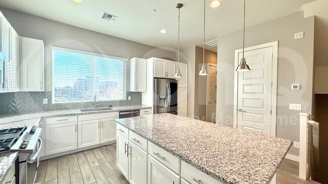 Foto del edificio - 6850 E McDowell Rd