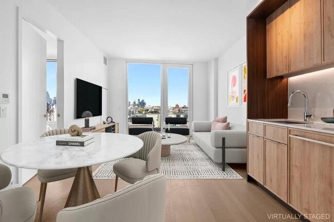 Building Photo - 2 bedroom in Brooklyn NY 11211