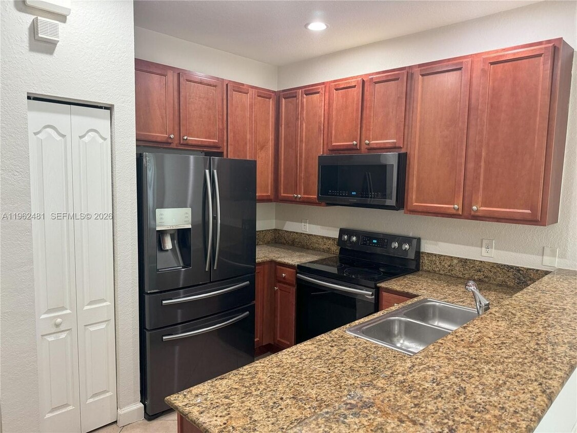Photo - 1048 NE 30th Avenue 1048, Homestead, FL 33033