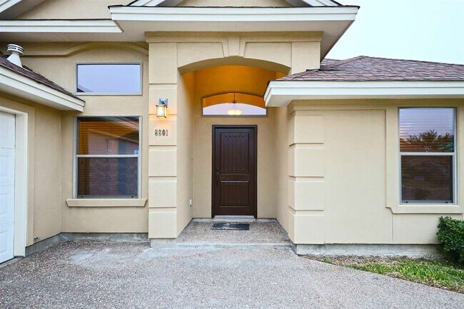 Building Photo - 8801 Snow Falls Dr