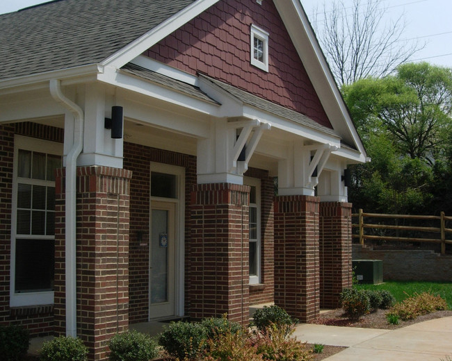 Nia Point Apartments Exterior - Nia Point