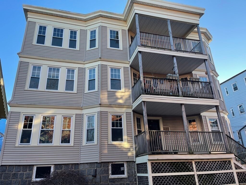 Primary Photo - 21 Linden Pl