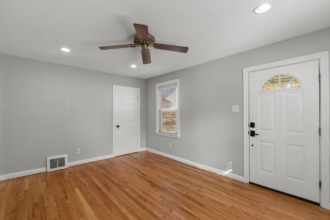 Foto del edificio - 963 Collier Pl