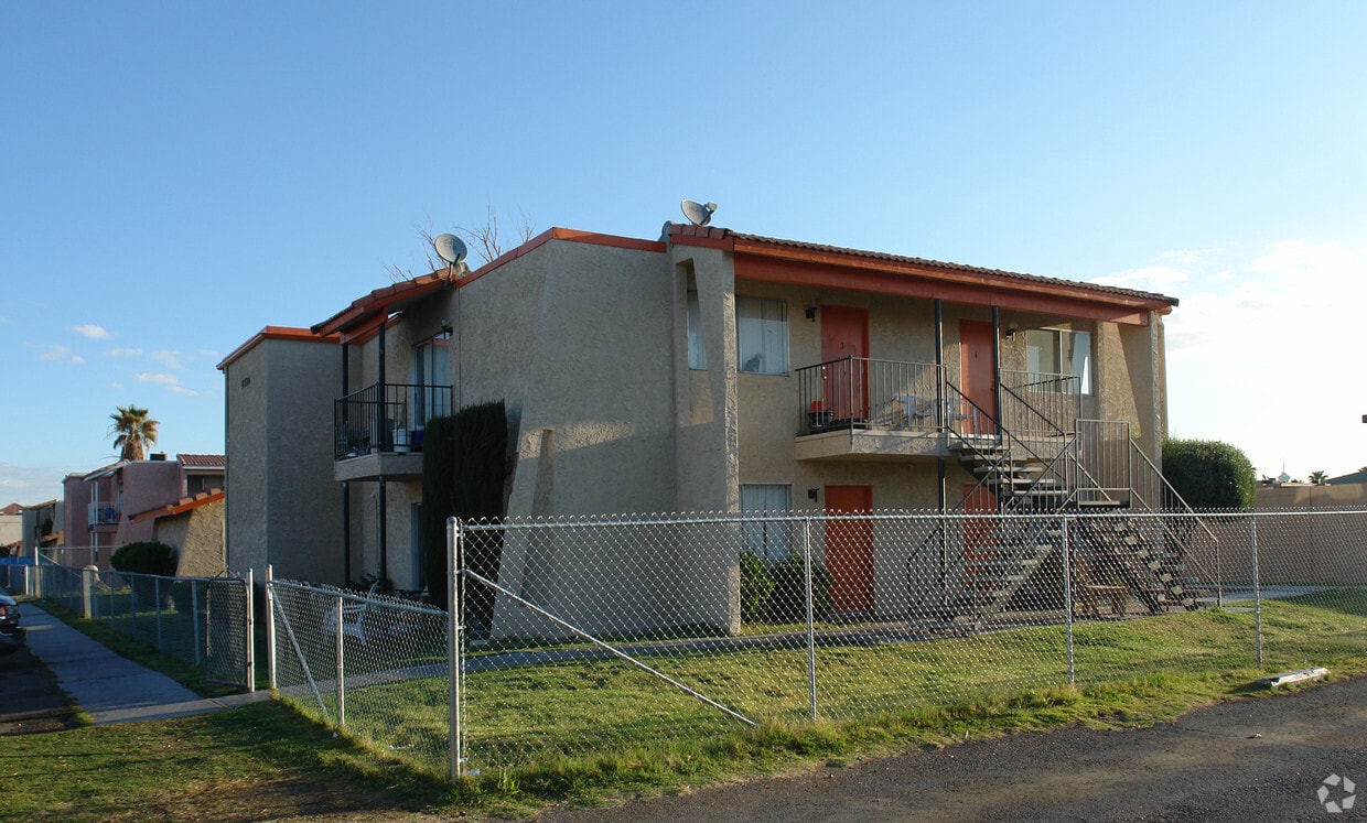 Primary Photo - 3680 Ala Dr
