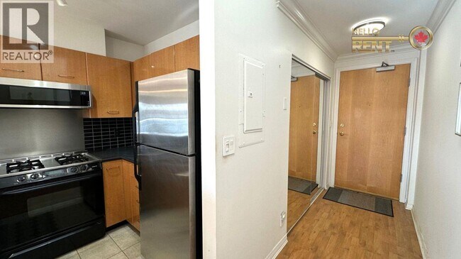 Photo du bâtiment - 2268 Redbud Ln