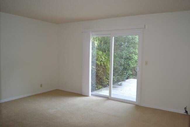 Foto del edificio - Scripps Drive Duplex