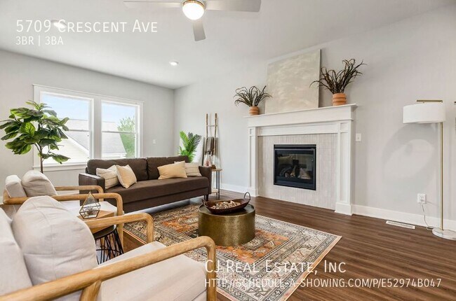 Foto del edificio - 5709 Crescent Ave