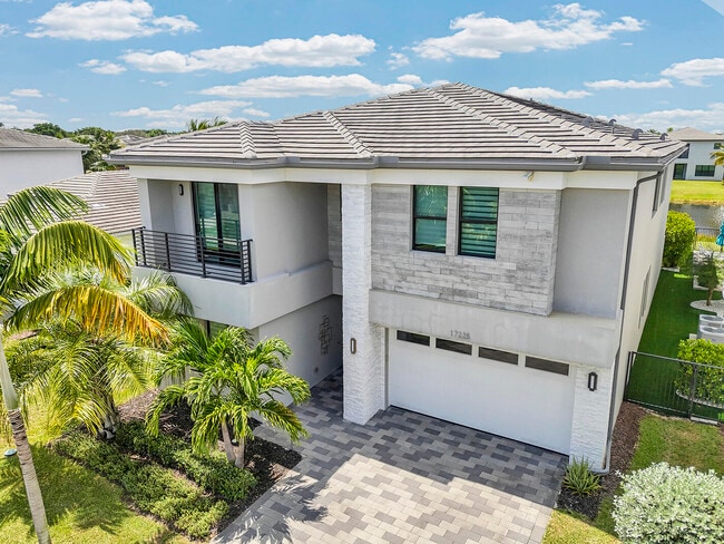 Foto del edificio - 17225 Windy Pointe Ln