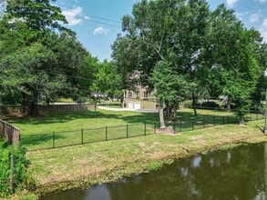 Building Photo - 401 Brook Hollow Dr Building Photo - 401 Brook Hollow Dr