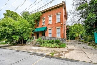 Building Photo - 32 E Hollister St