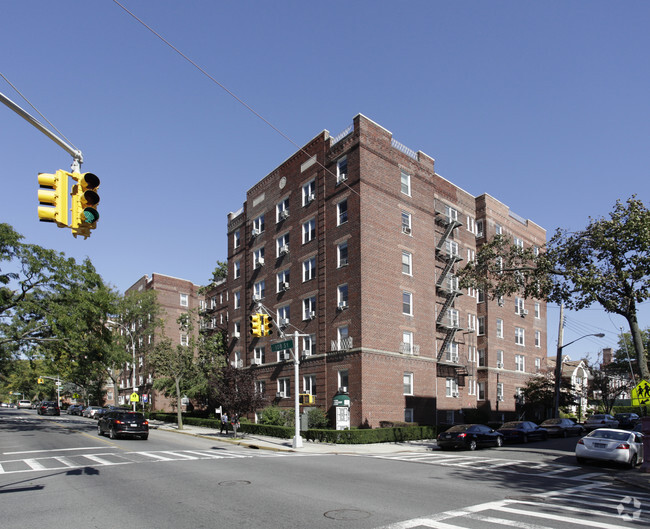 Foto del edificio - Winthrop Apartments