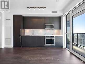 Building Photo - 38-1638 Iannuzzi St