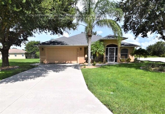 Building Photo - 456 San Ambrosio St