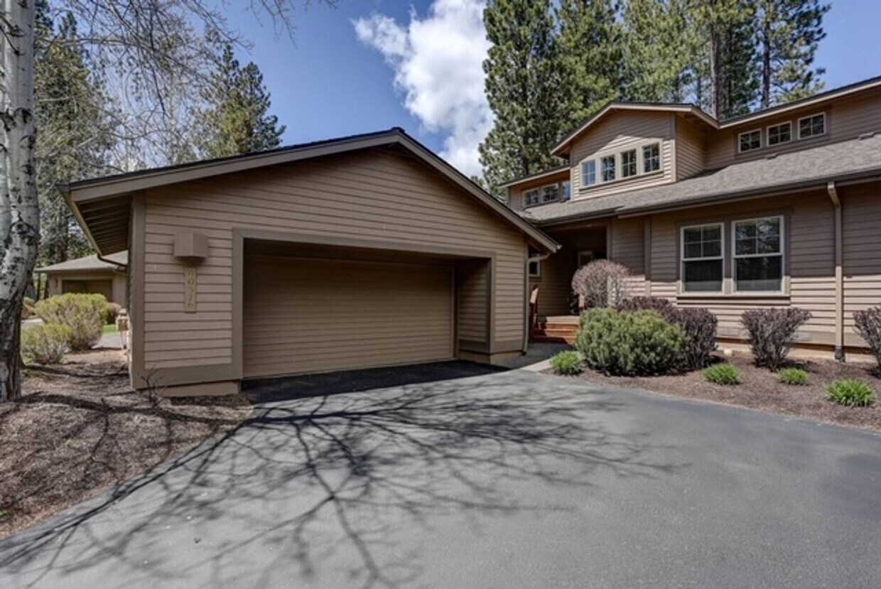 Primary Photo - Widgi Creek Oasis Golf Course Townhome nea...