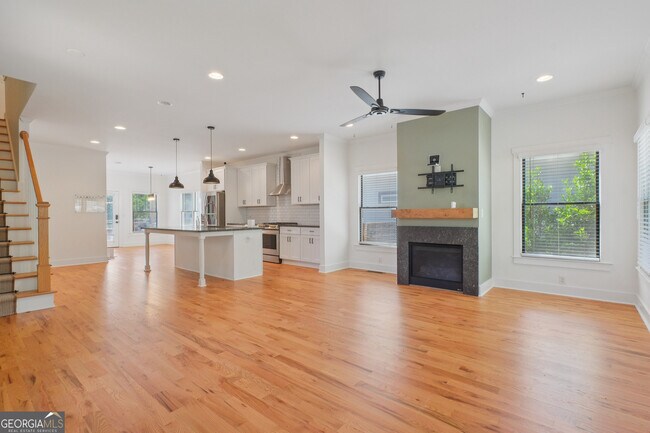 Foto del edificio - 870 Westmont Rd SW