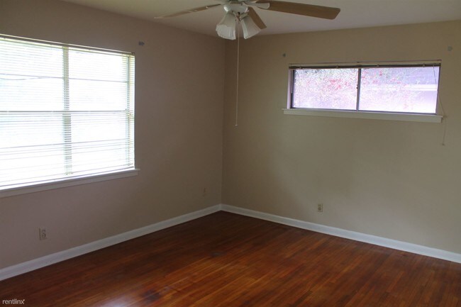Building Photo - 3 br, 2 bath House - 2107 20th St