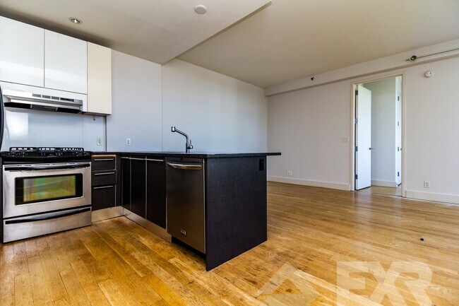 Foto del edificio - 114 Troutman St