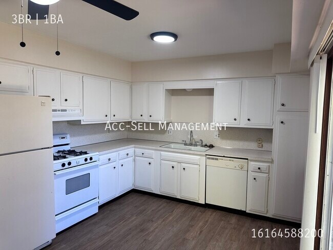 Foto del edificio - 5798 Christie Ave SE